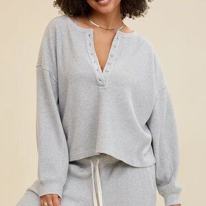 Offline by Aerie Wow! Waffle Henley T-Shirt Thermal Top Gray Womens Large Boxy